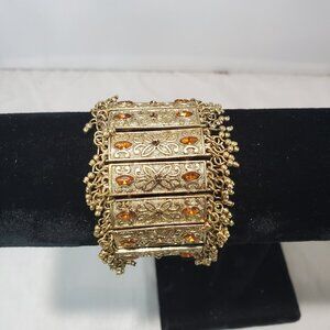 Bijou vintage gold-tone stretch bracelet with amber stones